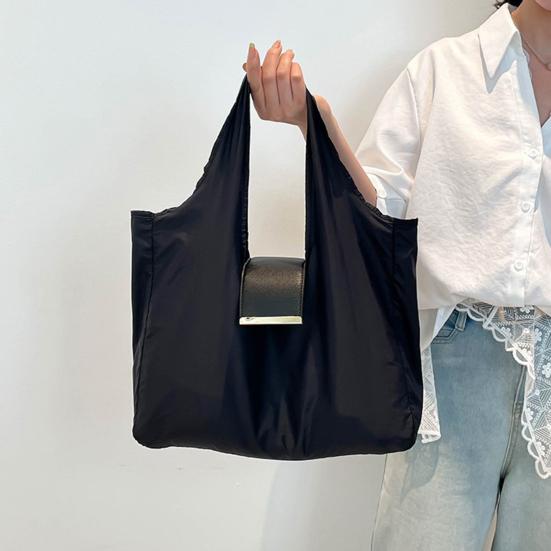 Keychain Tote Bag Foldable Expandable Mini Bag with Key Ring Portable Nylon Handbag Reusable Travel Grocery Bag for Daily Shopping Supplies