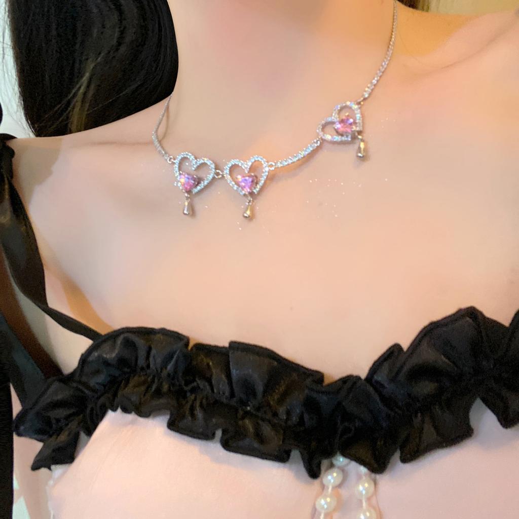 Sweet Love Pendant Necklace Light Luxury High Sense Niche Simple Collarbone Chain Cold Wind Personality Versatile Jewelry Women