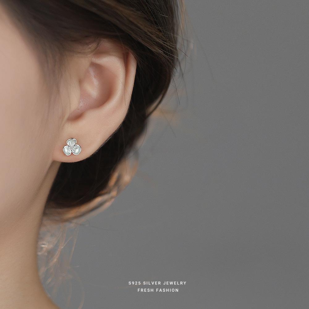 S925 Sterling Silver Clover Stud Earrings, Dainty Fresh Fashion Floral Jewelry for Women
