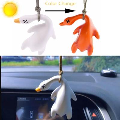 Creative Small Duck Car Pendant Exquisite Cartoon Rearview Mirror Pendant Decoration Discoloration Car Swing Pendant