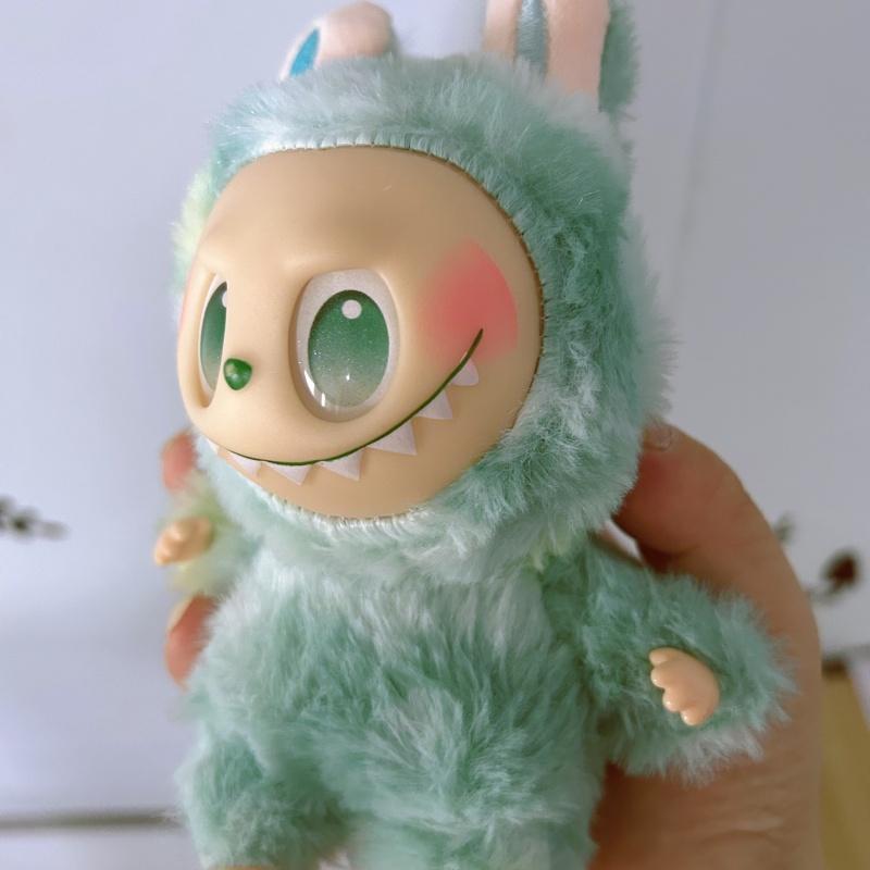 Kreslená plyšová hračka Labubu V3 Plněná anime vinylová tvář Láska Klid Panenka Labubu Přívěsek na tašku Klíčenka Dárky k narozeninám Dívka