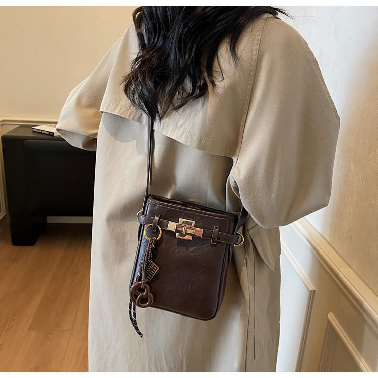 IELGY Ladies Messenger Bag Casual Portable Bucket Bag