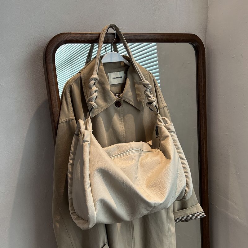 Autumn and Winter Fashion Large Capacity Big Bag for Women Versatile Underarm Bag Textured Crossbody Bag