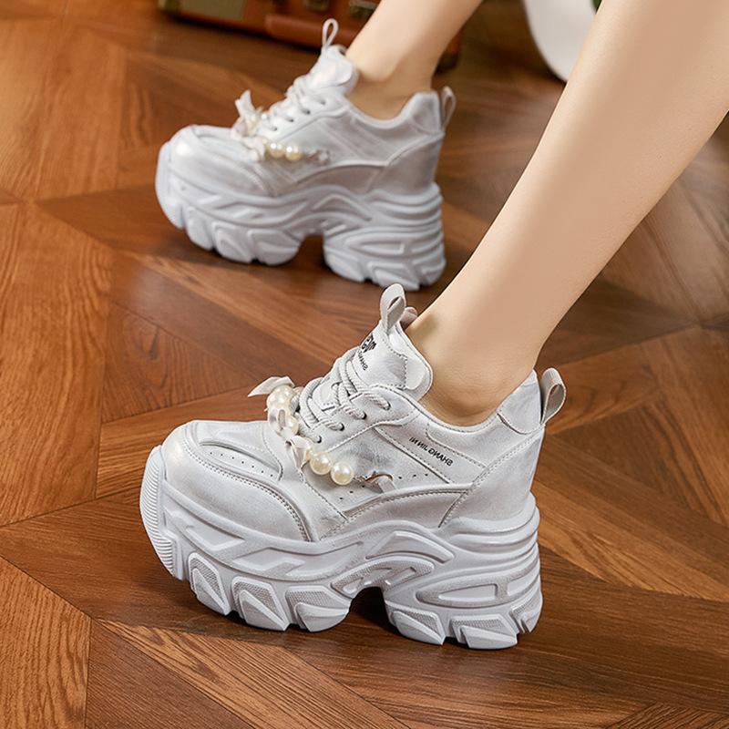 Daddy Schuhe Damen Frühjahr 2025 neu Muffin dicke Sohle Innenhöhe erhöhend Damenschuhe modisch vielseitig Sport- und Freizeitschuhe