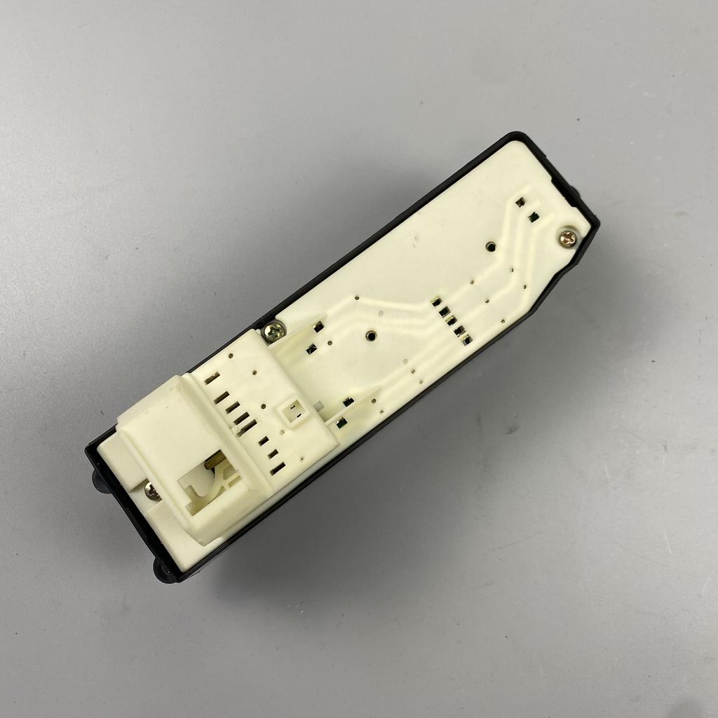 Electric Power Window Master Switch RHD 84820-0K010 For Toyota Hilux Toyota Fortuner Toyota
