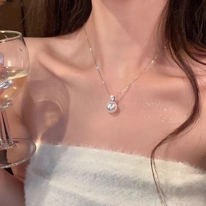 Pure Desire Ceiling Shining Zircon Light Luxury Collarbone Chain Necklace Female Tide Exquisite Temperament Versatile Neck Chain Jewelry