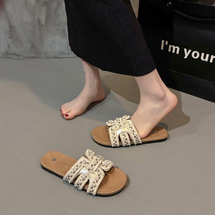 Xiaoxiangfeng Cool Slippers Women's Outer Wear In the Summer of 2025 New Niche Design Sense Pearl Seaside Beach One-word Drag