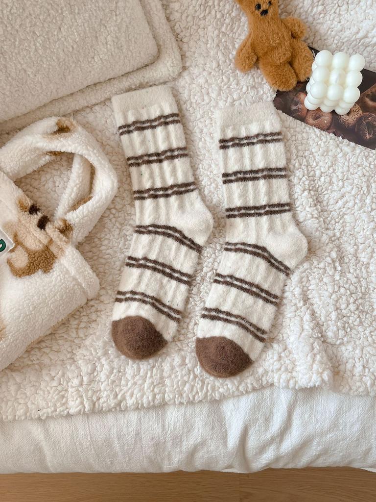 Australian Velvet Coffee Socks Winter Thickened Warm Plush Medium Tube Socks Sweet Girl Sleep Confinement Socks