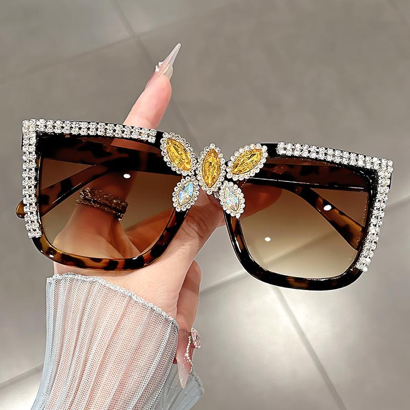 

Новые большие квадратные солнцезащитные очки для вечеринок с персонализацией, модный аксессуар для позирования с бриллиантами леопардовый