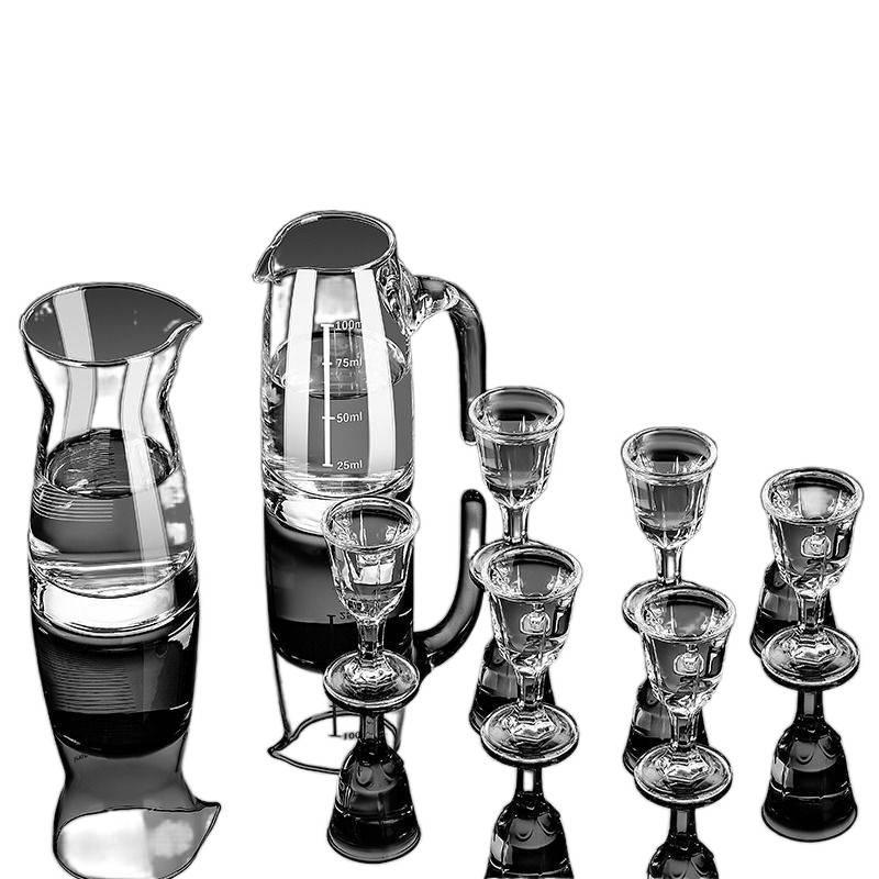 Kristall Baijiu Karaffe Set mit kleinen Luxus-Weingläsern