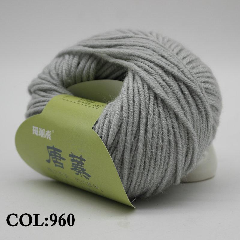 Alpaca Wool Yarn: Soft, Non-Itchy, Hand-Knitted, Medium-Thick for Sweaters