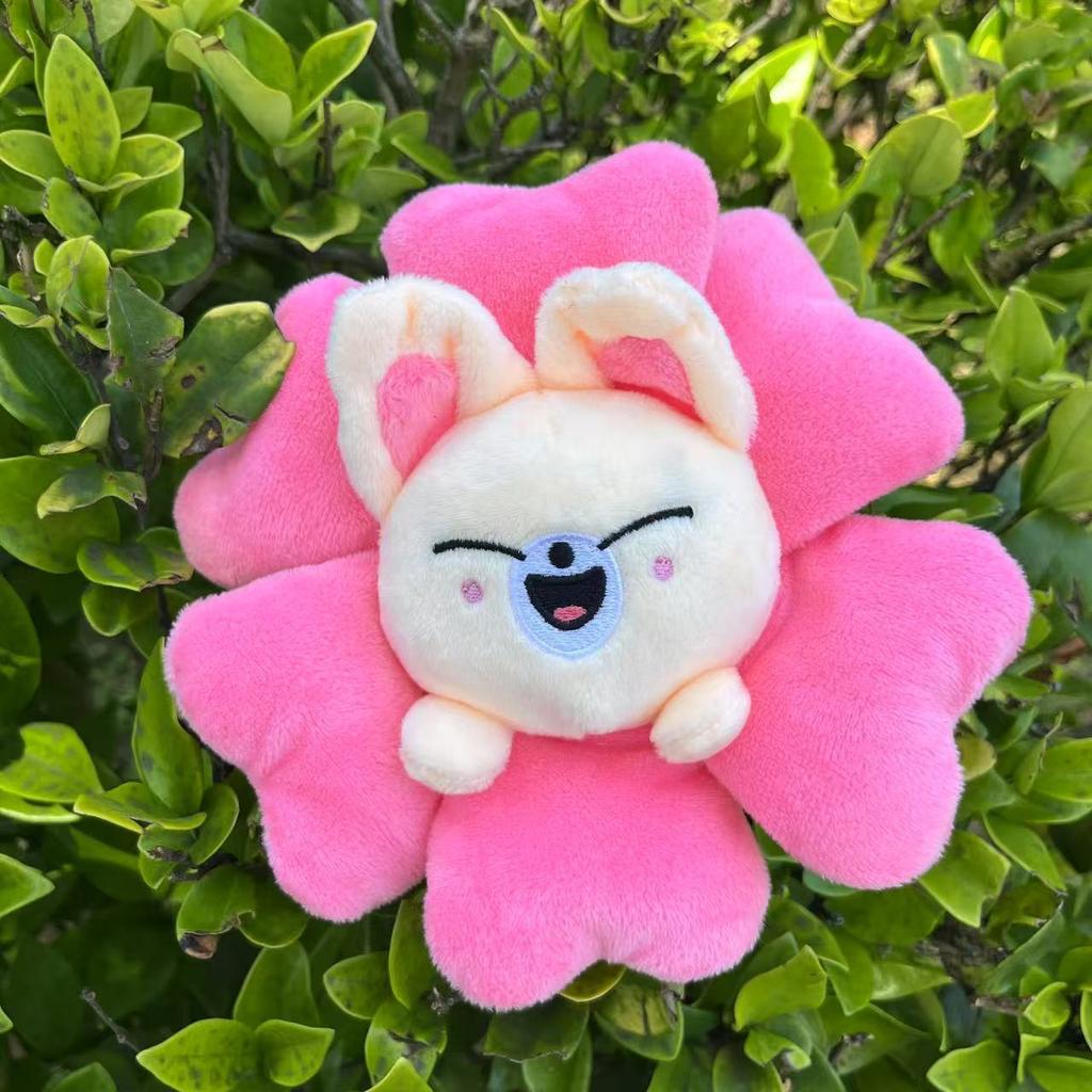 New Flower Pencil Case Plush Doll 1/8pcs SKZooed Stray Plush Flower Pen Case For Kid Stationery Gift For Fans Collect Gifts
