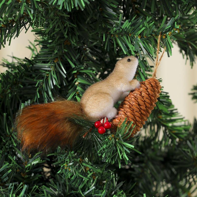 Foam Cartoon Simulation Squirrel Pendants, Christmas Tree Decorations, Scene Arrangement Ornaments, Props
