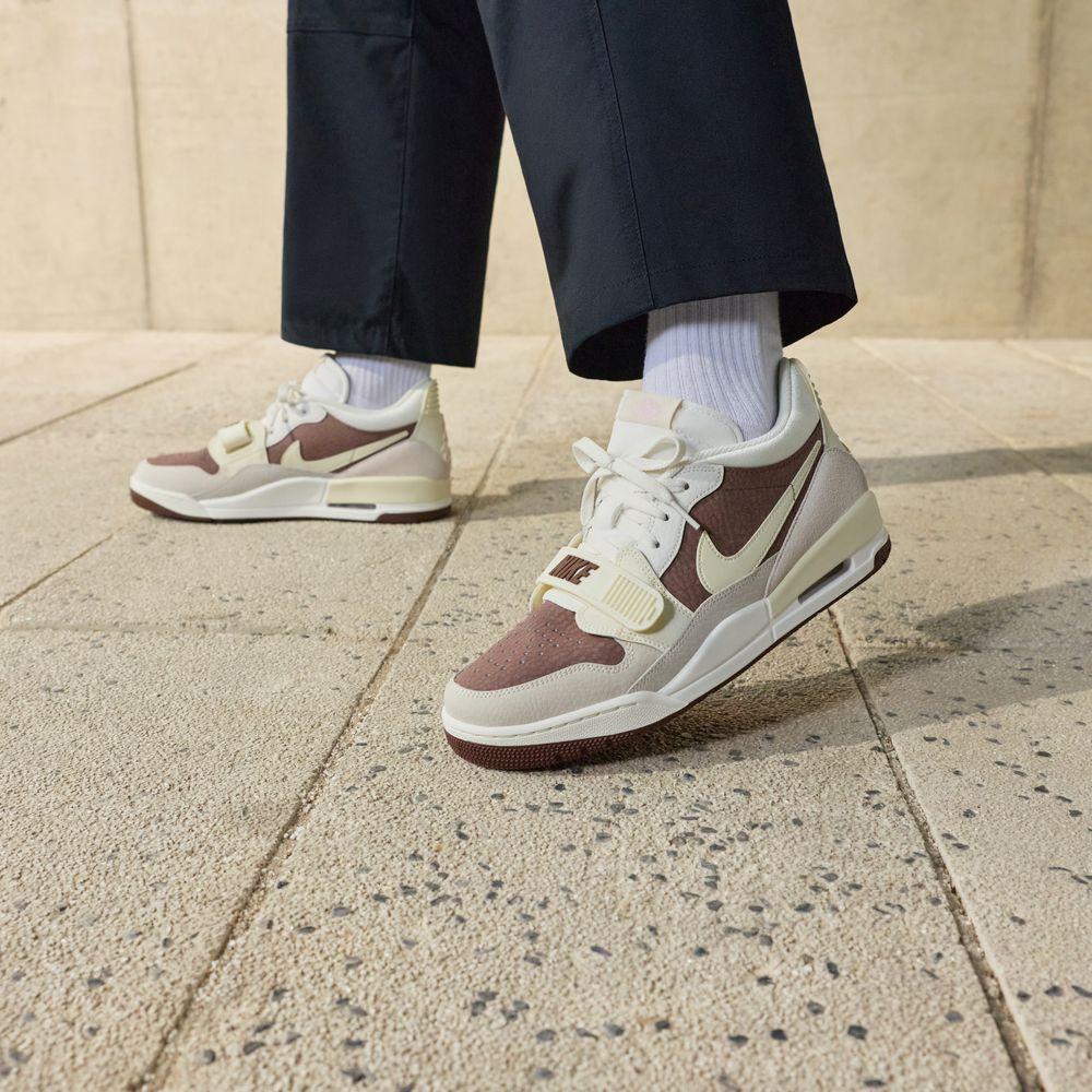 Jordan Legacy 312 Low top Vintage Basketball Shoes Unisex Beige White 42