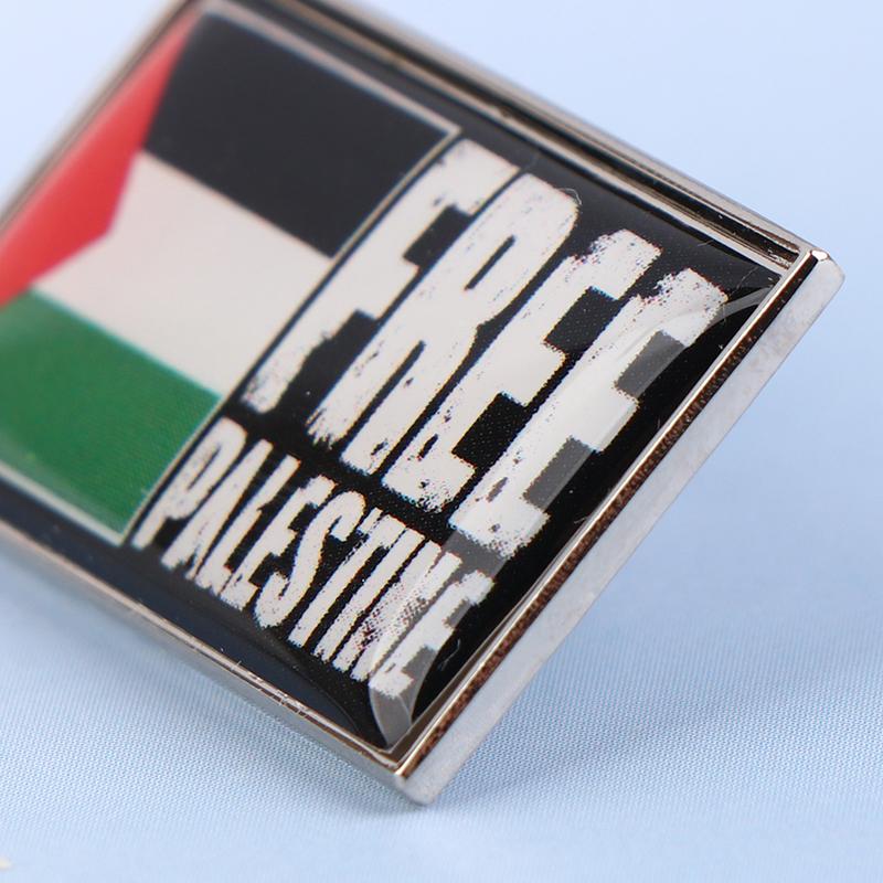 

1Pc Hand Flag 3*1.8Cm National Flag Small Badge Brooch Clothing Accessories Call For Peace And Freedom