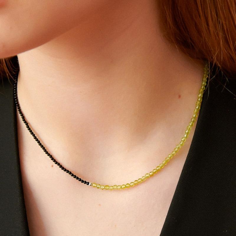 

UNI.J Peridot & Onyx Silver Necklace In488 [Silver] single