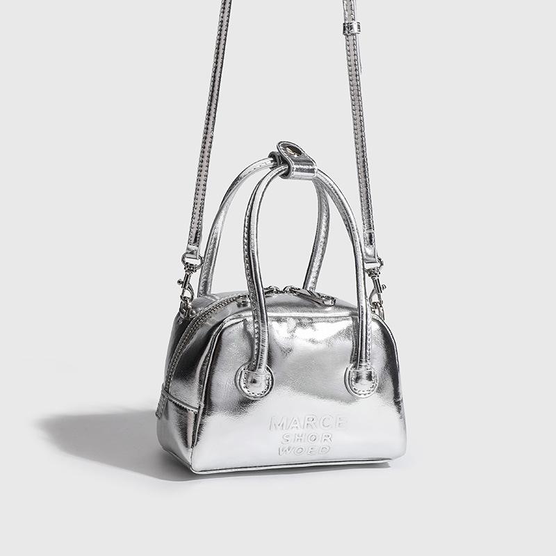 2024 New High-End Bowling Handbag Boston Pillow Mini Cute Crossbody Bag Women's Mobile Phone Bag