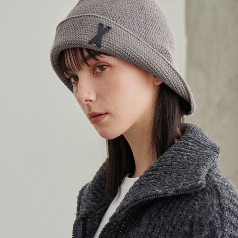 

VARZAR VA Патч Шляпа-ведро вязаная с широкими полями Серая FREE