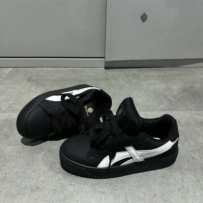 Hong Kong style original retro black board shoes for women ins spring and autumn new versatile sports and leisure bread shoes for women