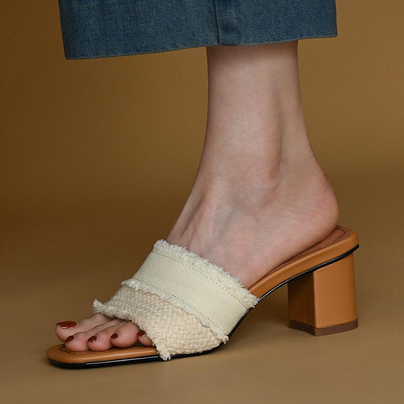 Thick-heeled slippers women's summer outer sandals fashionable retro mid-heeled sandals niche beige high-heeled one-and-a-half-word drags