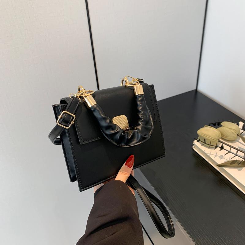 

Высококачественная сумка через плечо для женщин, новая модная ручная маленькая квадратная сумка, универсальная сумка через плечо в стиле ретро на весну и лето