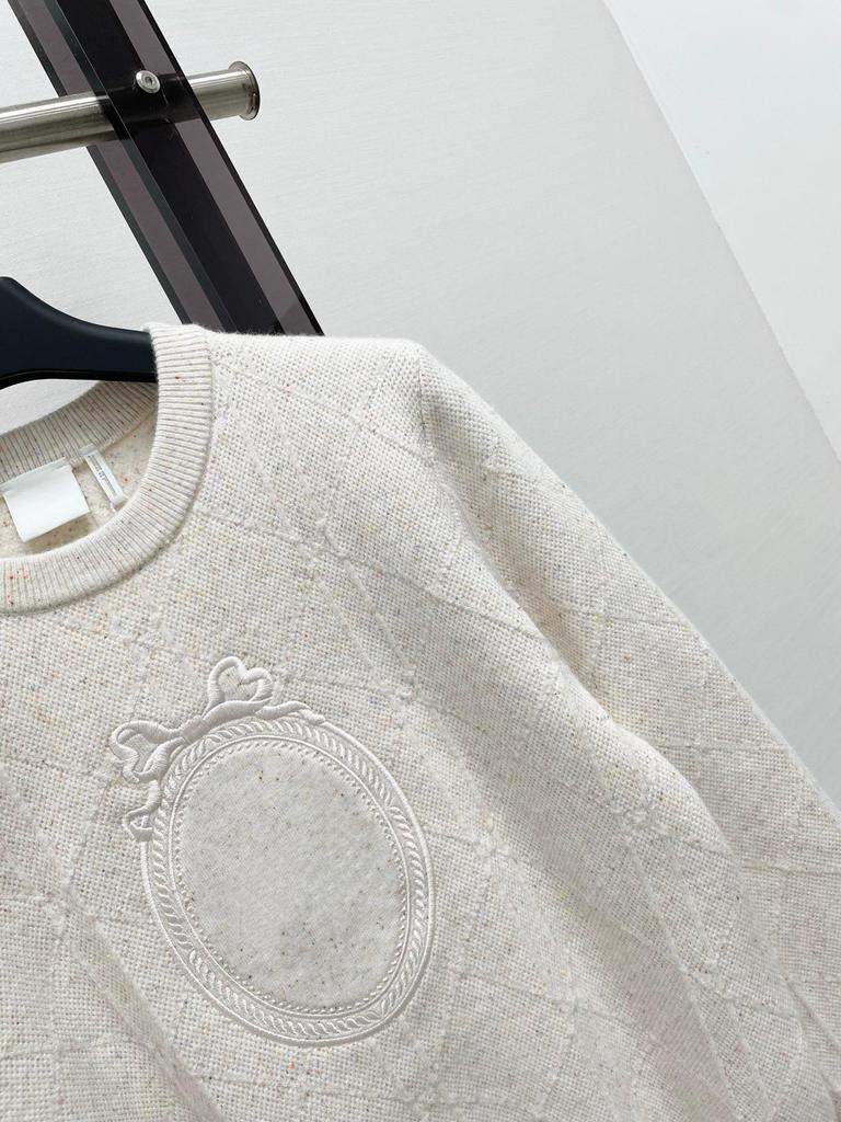 26th Anniversary Autumn Diamond Pattern Bow Embroidered Long Sleeve Knit Sweater for Women