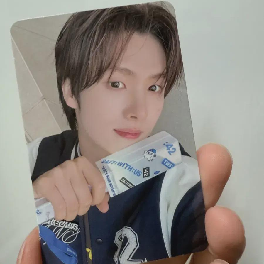 

Tours Gifted Fanmeeting Photocard Cyber Club