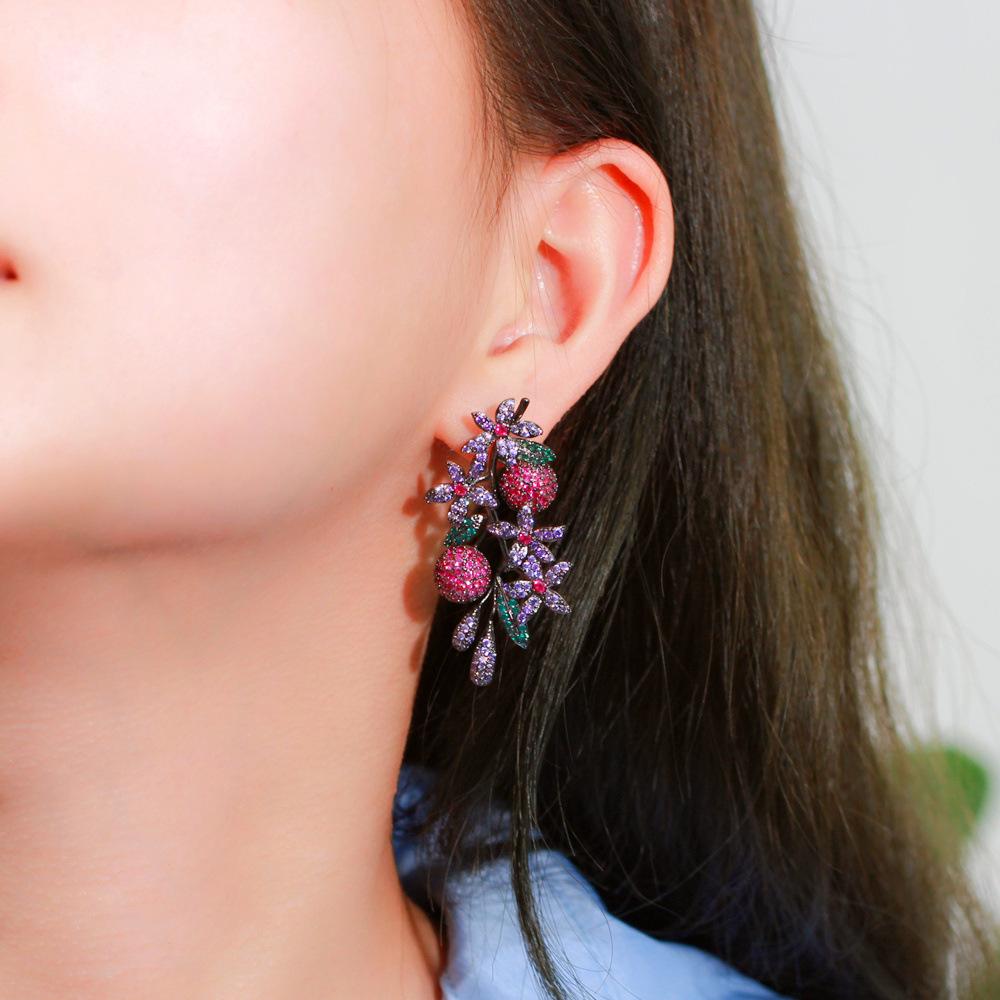 Needle Magazine, Light Luxury Exaggerated Earrings, Three-Dimensional Fruit And Flower Micro-Zircon Earrings.