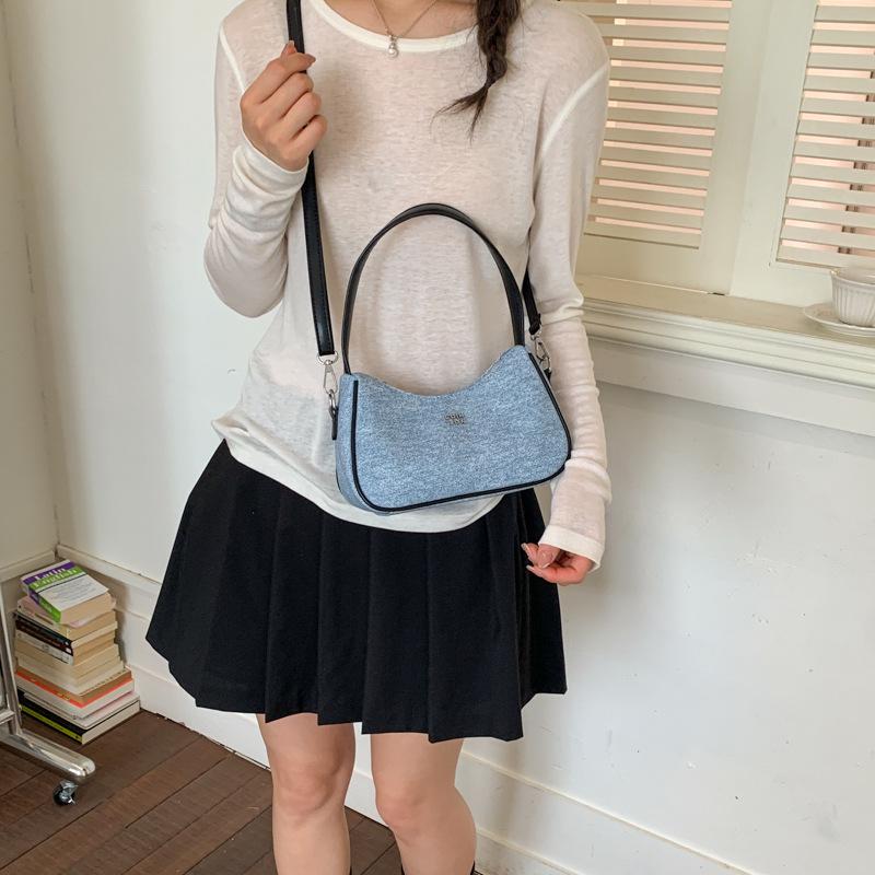Chic Color Block Underarm Bag: Personalized Single Shoulder & Crossbody Handbag for Casual Wear