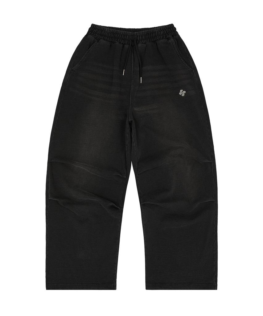 HOODHOOD Clover Logo Applique Washed Denim Sweatpants Black