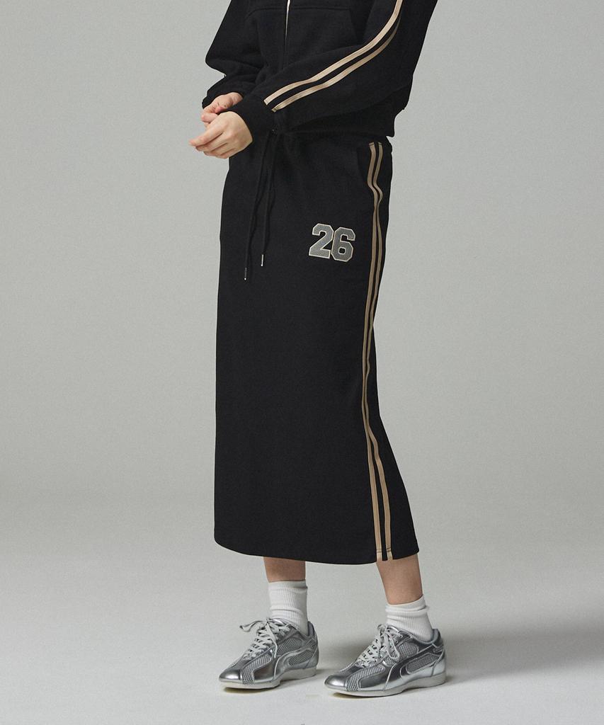 Kitty Pottery 26 Sporty Embroidered Training Long Skirt Navy