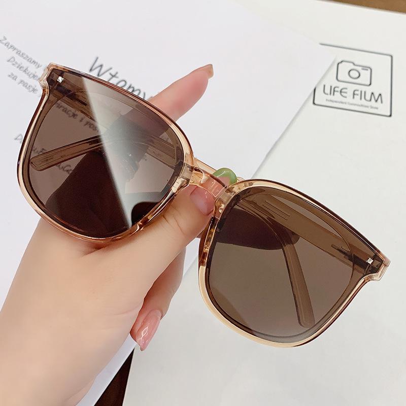 Second Gen Fashionable Foldable UV Protection Sunglasses for Versatile Sun Protection and Driving
