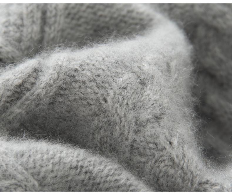 Autumn/Winter 2026 Women's Thickened Diamond Cashmere Sweater: Five-Needle, Three-Strand, Half-High Collar Versatile Base Layer.