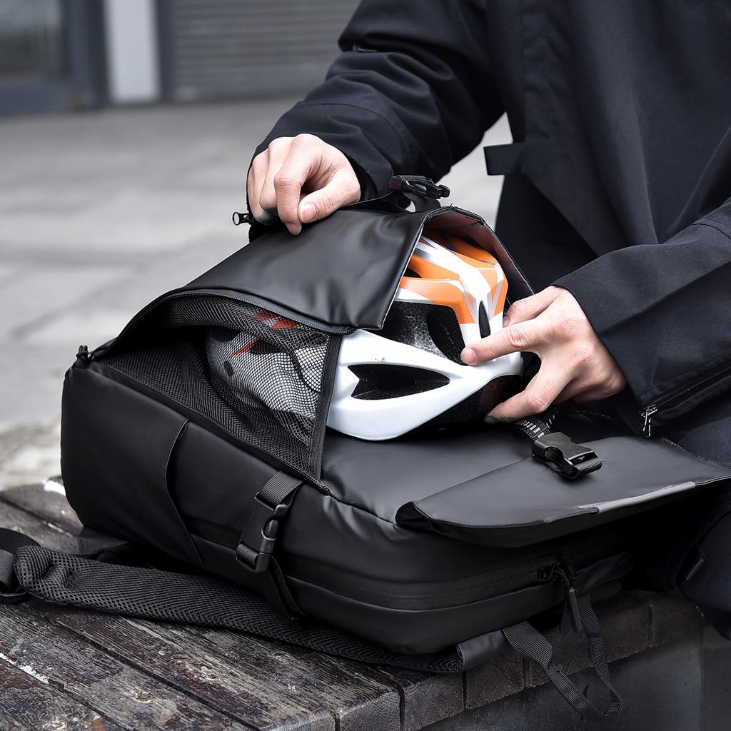 New Waterproof Backpack, Business Computer Bag, Can Hold Basketball Night Shining Function Helmet Bag