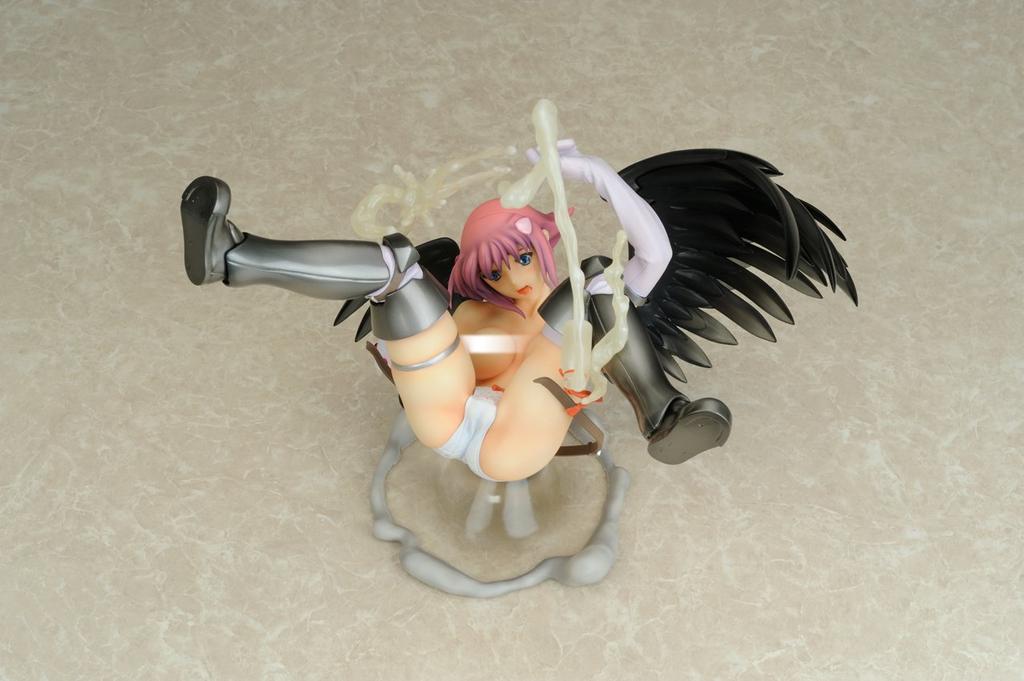 Blade Angel of Light Nanael 2P Color Scale PVC Queen's Ver. (1/6 Pre-painted Figure)