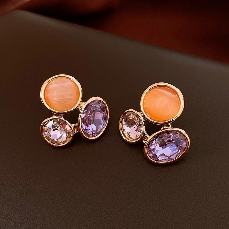Cercei Stud Triunghi Diamant Acul de Argint - Design Retro de Lux Lejer