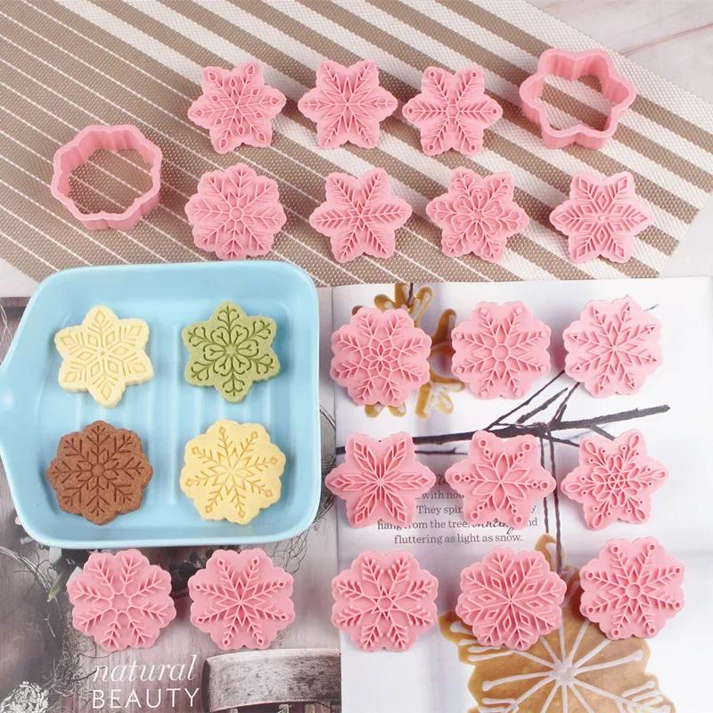 Christmas Cookie snowflake mold 3D Plastic Press Type Cookie Mould Baking Tools New Year Party Household Baking Seal stamp mold