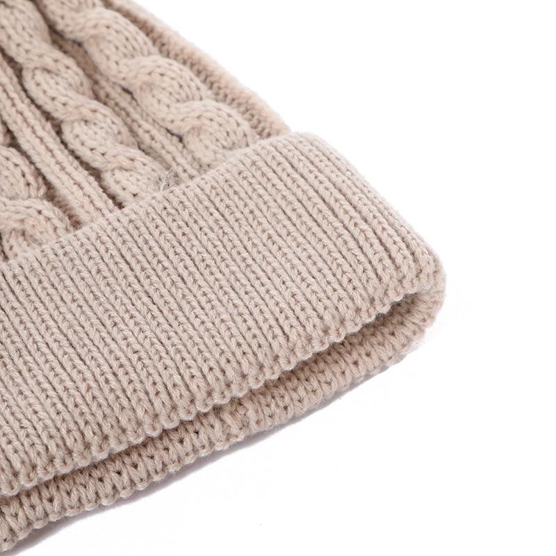 Nowe Damskie Osobiste Dzikość Kobieta Futrzane Pompony Czapki Beanie Wysoka Jakość Zimowa Ciepła Czupeczka Outdoor Jazda Wiatroszczelna Czapka Dzianinowa
