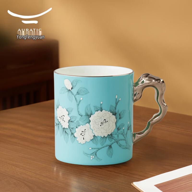 Yongfengyuan Madam Porcelain Hand-Painted Blue Renxin Mug