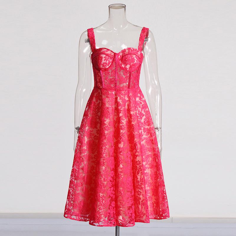 

French Elegant One-Shoulder Embroidered Dress - Spring 2025 Collection Small розы красного