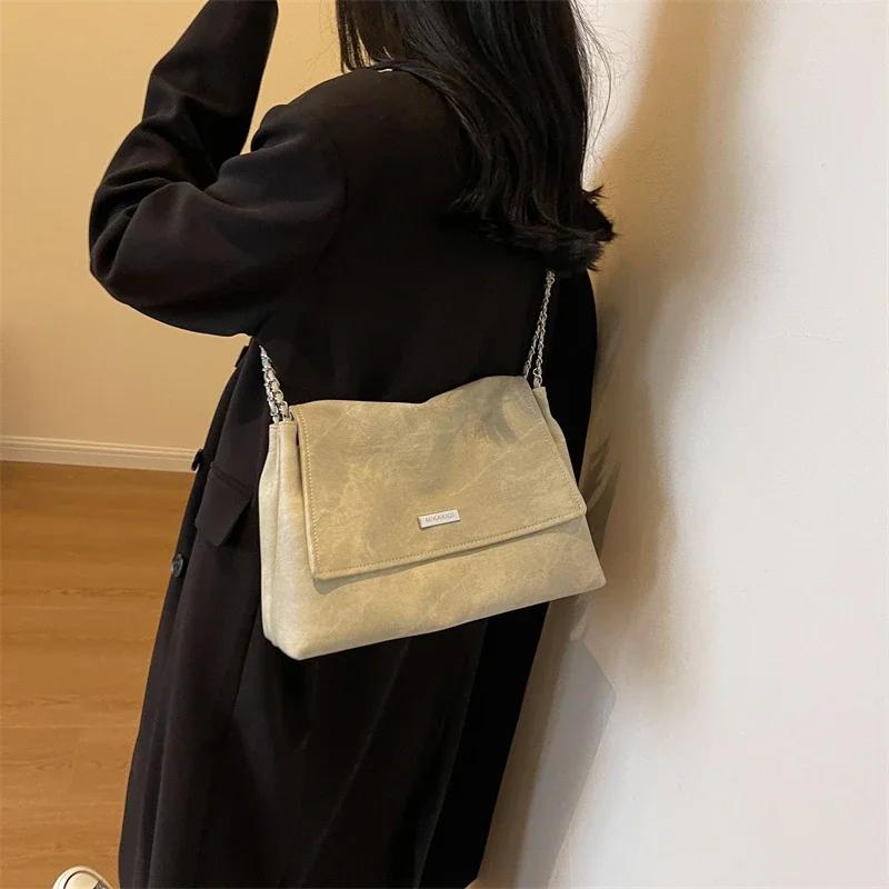 Women's Shoulder Bag Chain Vintage Large Capacity Crossbody Bag Foreign Versatile Commuter Bag