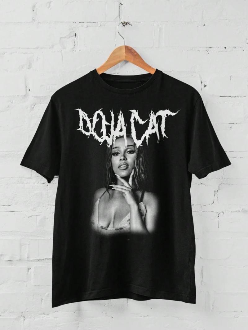 Doja Cat Portrait Print and Text Black Casual Style Unisexs Sports TShirt Soft and Comfortable Crew Neck Short Sleeve TShirt S