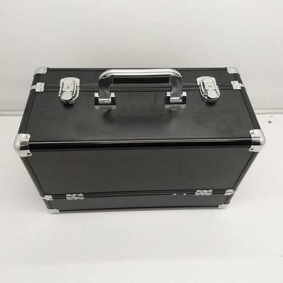 Xiayou 18-inch Aluminum Professional Makeup Case