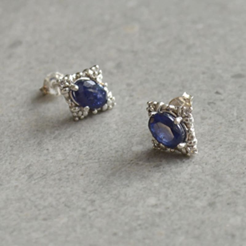 martha in the garret arc en ciel.sapphire