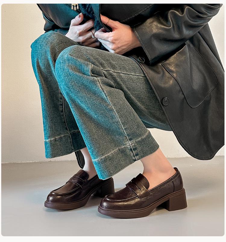 Versatile British Style Cowhide Mid-Heel Loafers - Retro Round Toe Slip-On Women's Shoes with 5cm Chunky Heel