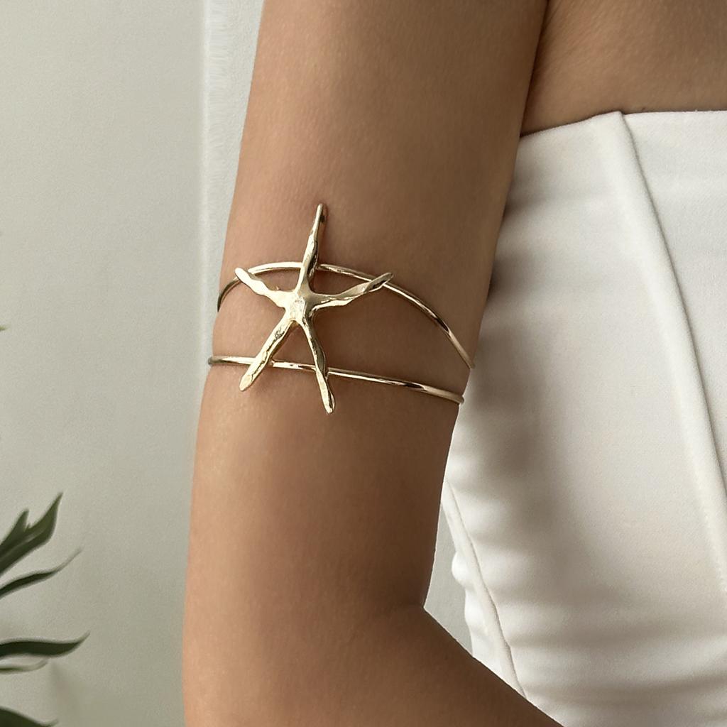 Trendy Gold Color Starfish Shell Arm Cuff Bangle for Women Adjustable Open Upper Arm Bracelet for Summer Beach Vacation Jewelry