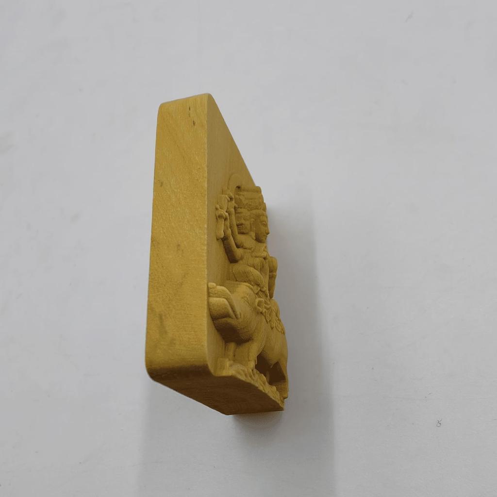 Wooden Buddhist Statue [Marishiten Seated Statue] Guardian Deity (Boxwood) Portable Amulet Accessory (H3.7 × W3cm)