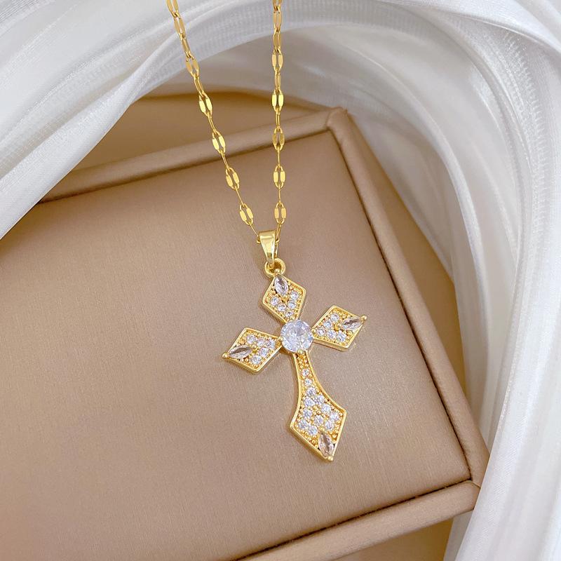 Hip Hop Trendy Zircon Cross Pendant Necklace for Women Men Fashion Stainless Steel Chain Cross Jewelry Accessories Gifts