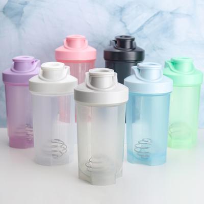 Shaker per proteine con frullatore a sfera da 500 ml, shaker a bocca larga per una facile