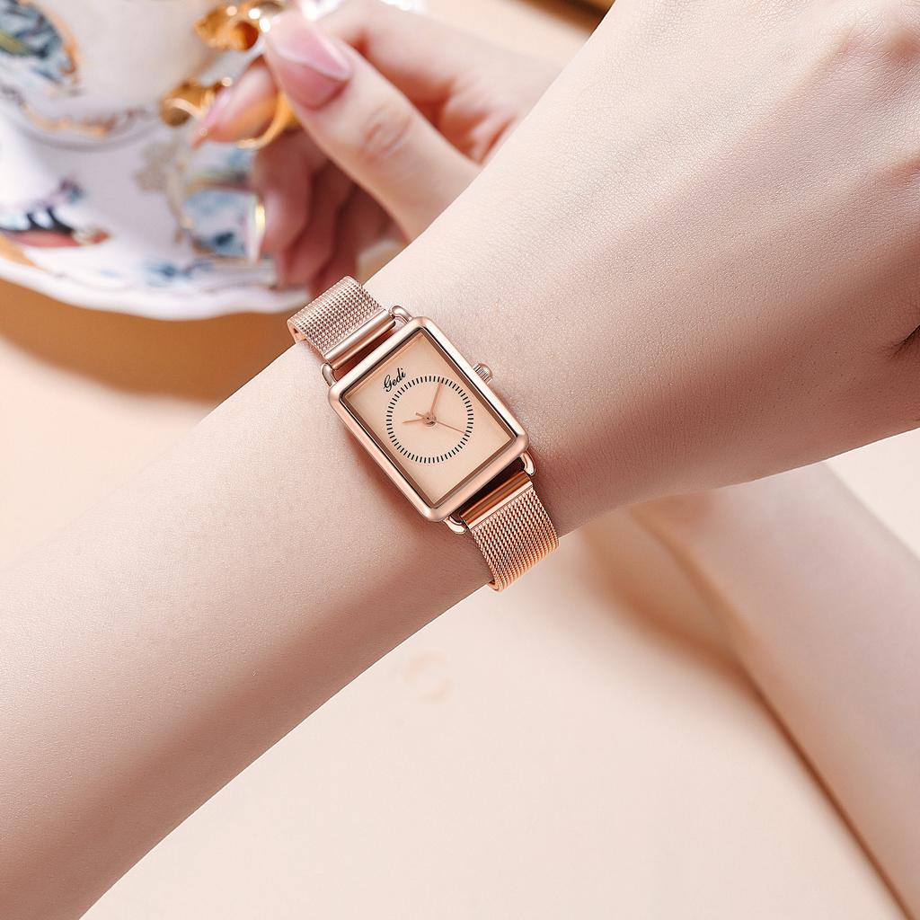 Retro Rectangular Small Dial Fashion Wind Stainless Steel Mesh Belt Temperament Small Waterproof Quartz Watch